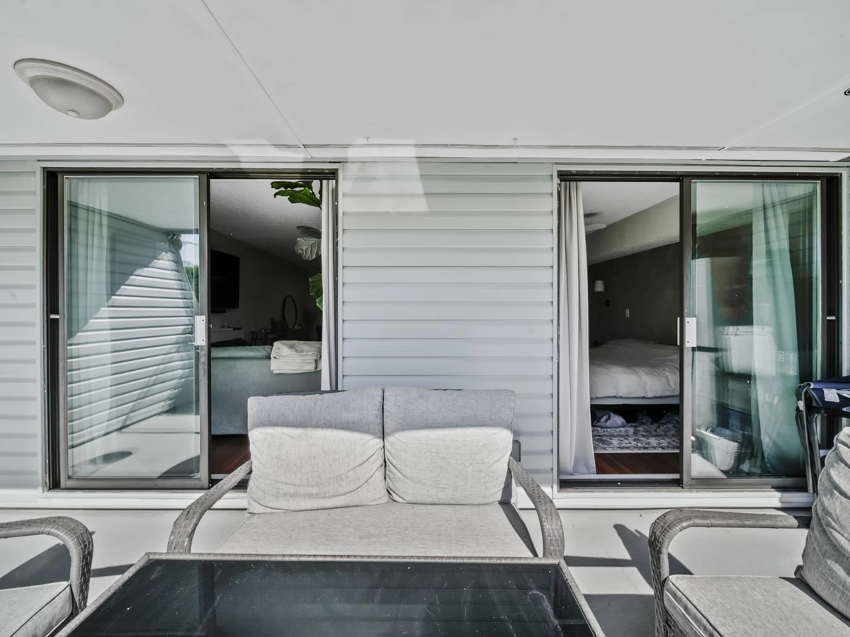 Hallway Photo of 111 1341 George Street, White Rock, BC