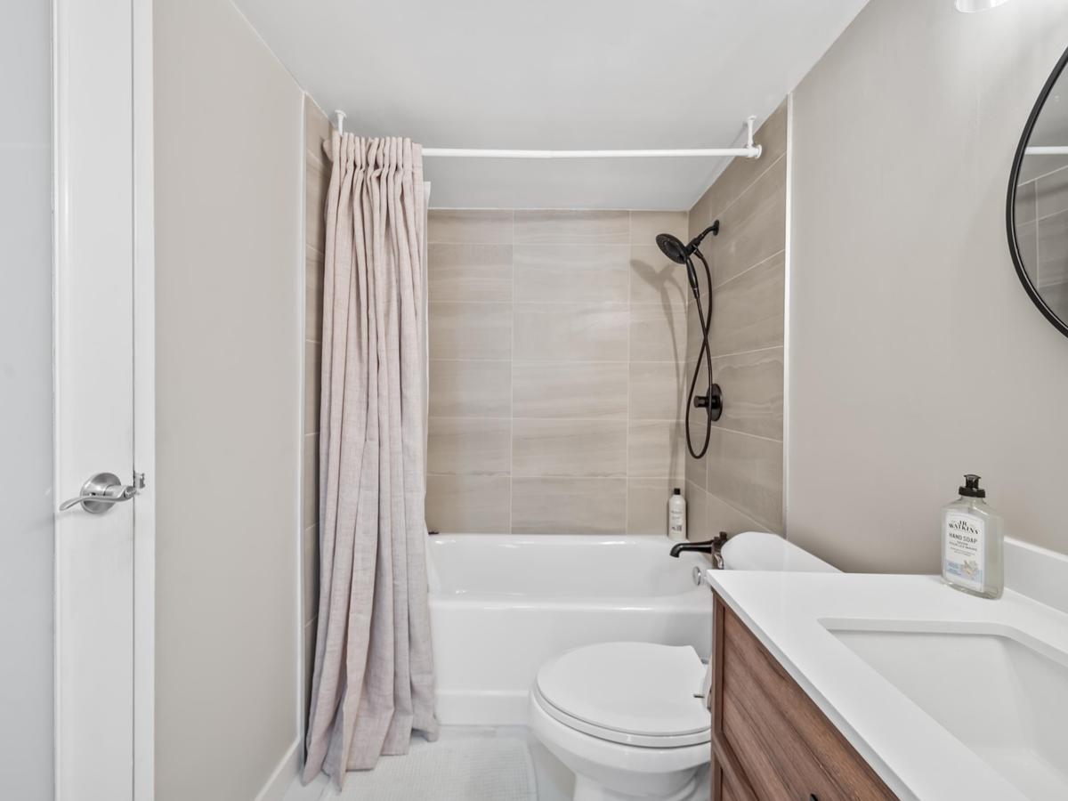 Laundry Room Photo of 111 1341 George Street, White Rock, BC