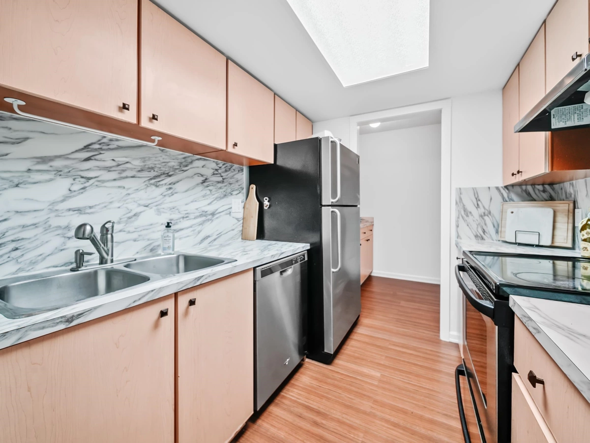 Primary Bedroom Photo of 111 1341 George Street, White Rock, BC