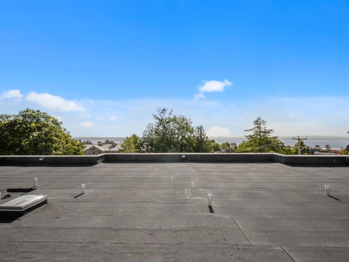 Swimming Pool Photo of 111 1341 George Street, White Rock, BC