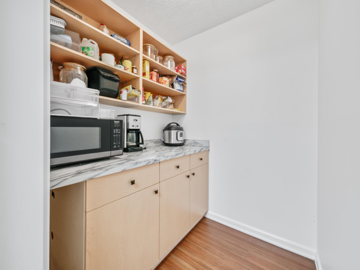 Walk-In Closet Photo of 111 1341 George Street, White Rock, BC