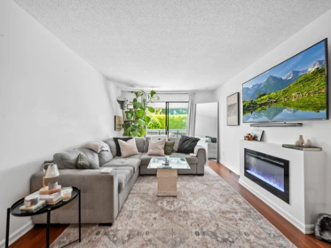 111 1341 George Street, White Rock, BC, White Rock — Apartment/Condo for sale