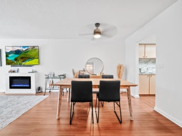 Kitchen Photo of 111 1341 George Street, White Rock, BC