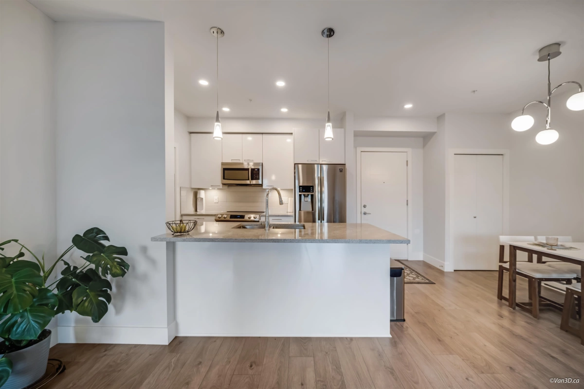 Kitchen Photo of 309 5485 Brydon Crescent, Langley, BC