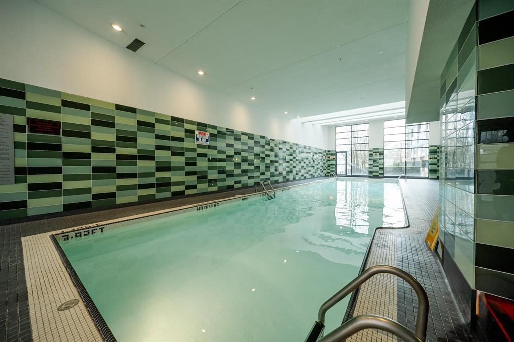 Guest Bathroom Photo of 803 980 Cooperage Way, Vancouver, BC