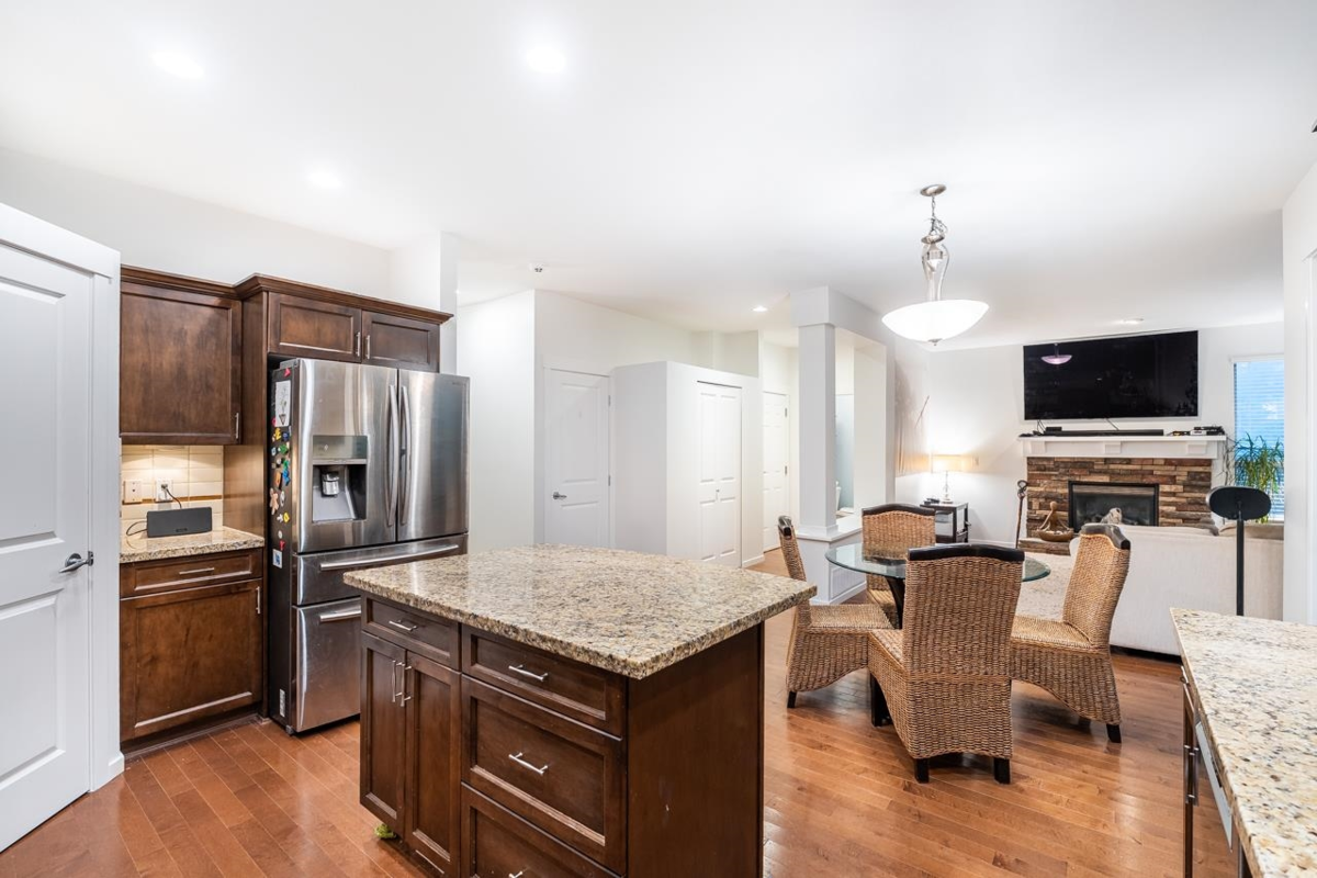 Breakfast Nook Photo of 30 Hawthorn Drive, Port Moody, BC