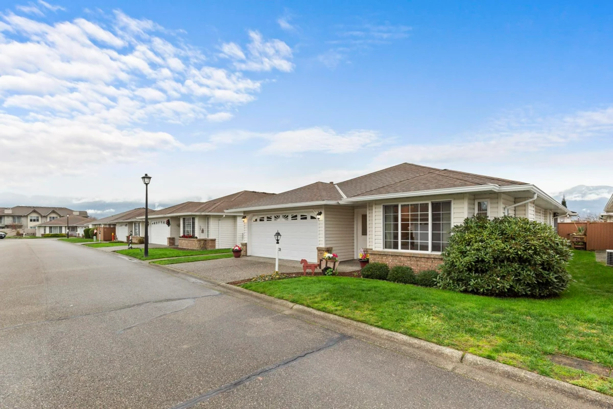 Outdoor Kitchen Photo of 39 46485 Airport Road, Chilliwack, BC