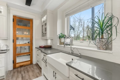 Breakfast Nook Photo of 8486 Harvie Road, Surrey, BC