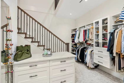 Laundry Room Photo of 8486 Harvie Road, Surrey, BC