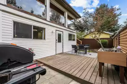 Aerial View of 8542 Mccutcheon Avenue, Chilliwack, BC