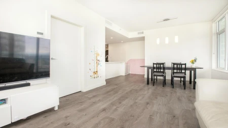 1907 5051 Imperial Street, Burnaby, BC, Burnaby — Apartment/Condo for sale