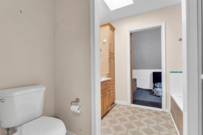 Guest Bathroom Photo of 21 12172 72 Avenue, Surrey, BC