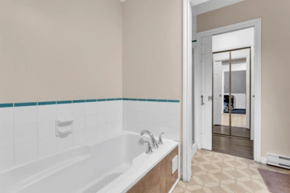 Powder Room Photo of 21 12172 72 Avenue, Surrey, BC