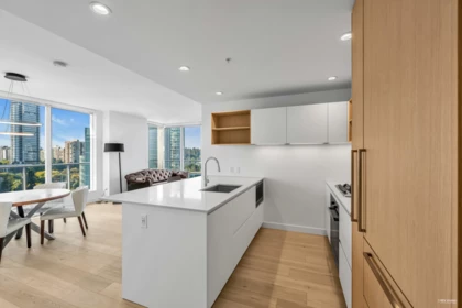 Kitchen Photo of 1004 6000 Mckay Avenue, Burnaby, BC