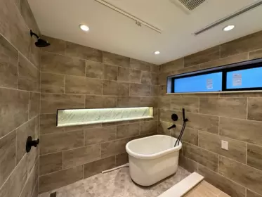 Kitchen Photo of 8258 Burnlake Drive, Burnaby, BC