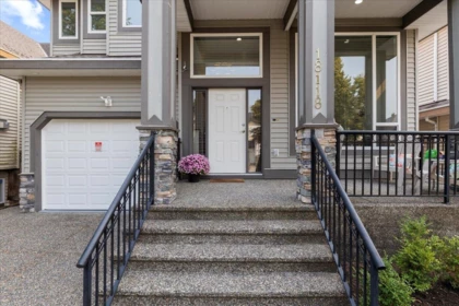 18118 67 Avenue, Surrey, BC, Surrey — Single Family Residence for sale