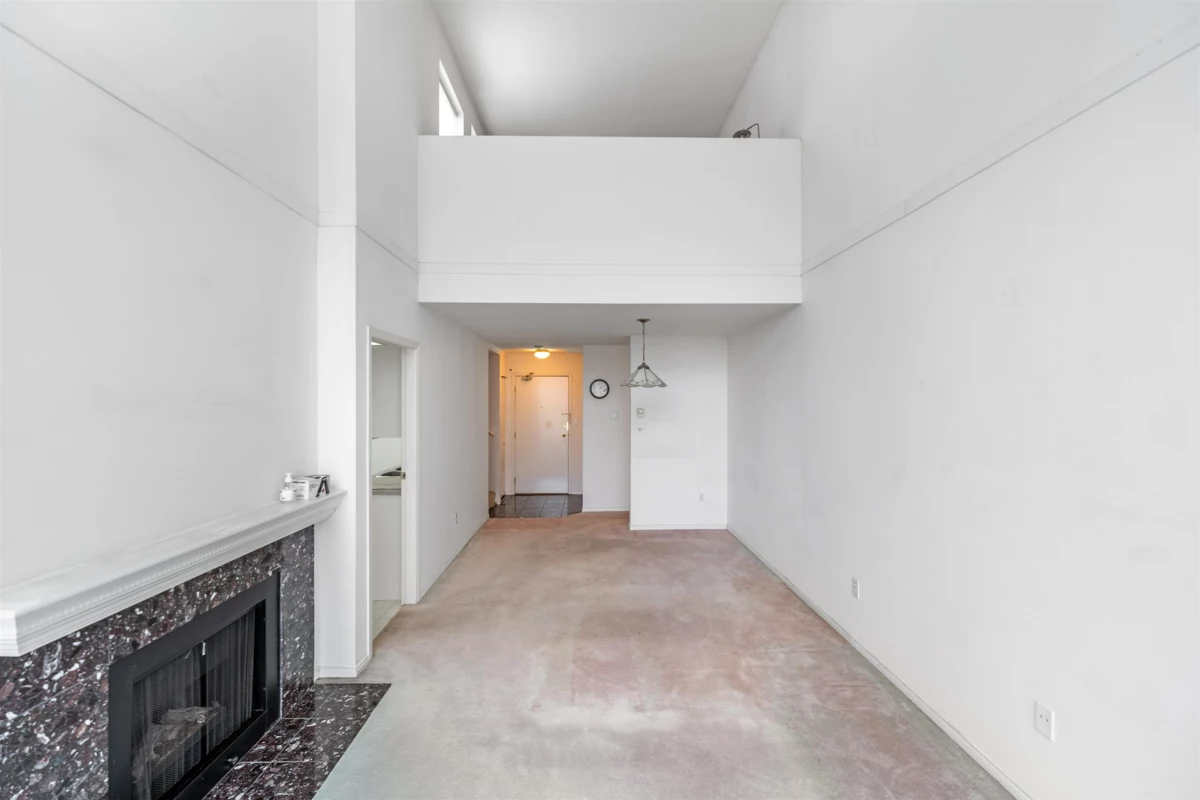 Guest Bathroom Photo of 305 5488 Arcadia Road, Richmond, BC