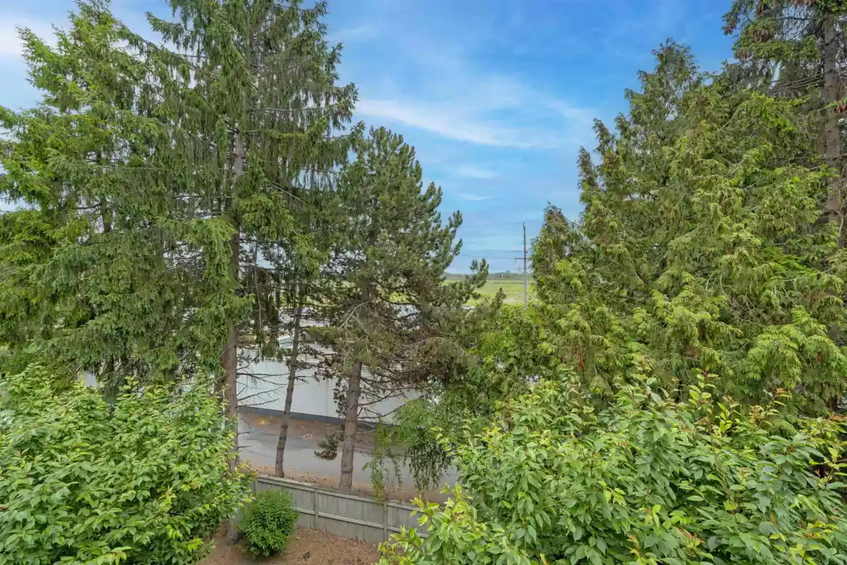 Staircase Photo of 305 5488 Arcadia Road, Richmond, BC