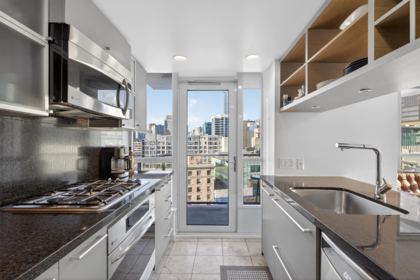 1011 833 Seymour Street, Vancouver, BC, Vancouver — Apartment/Condo for sale