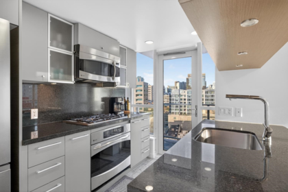 1011 833 Seymour Street, Vancouver, BC, Vancouver — Apartment/Condo for sale