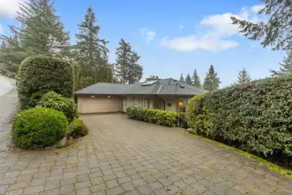 4856 Headland Drive, West Vancouver, BC, West Vancouver — Single Family Residence for sale