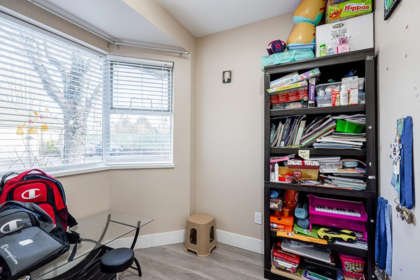 Basement Recreation Room Photo of 1 9088 Holt Road, Surrey, BC