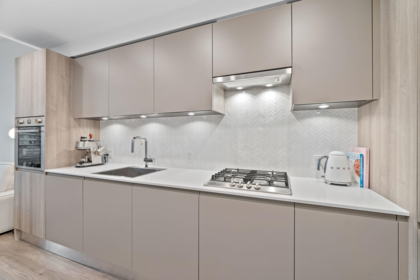 604 3809 Evergreen Place, Burnaby, BC