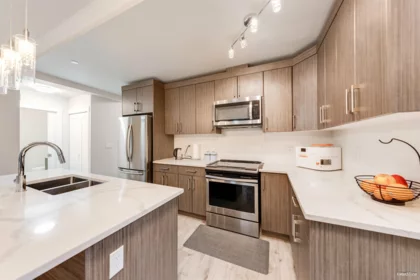 207 13799 101 Avenue, Surrey, BC, Surrey — Townhouse for sale