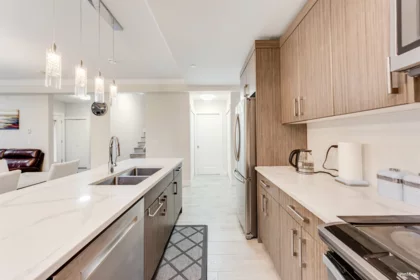 Primary Bathroom Photo of 207 13799 101 Avenue, Surrey, BC