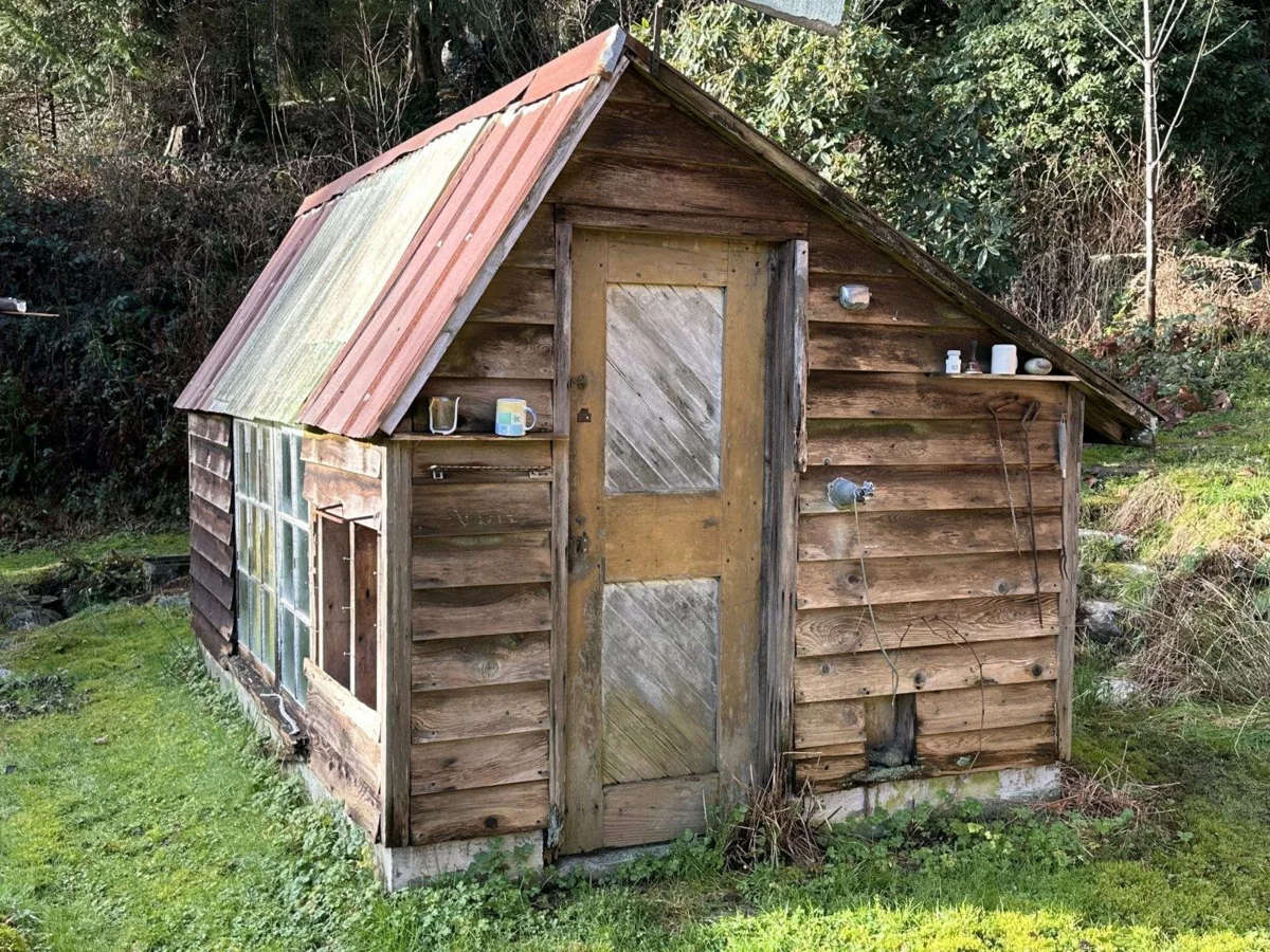 Breakfast Nook Photo of 11191 Stave Lake Road, Mission, BC