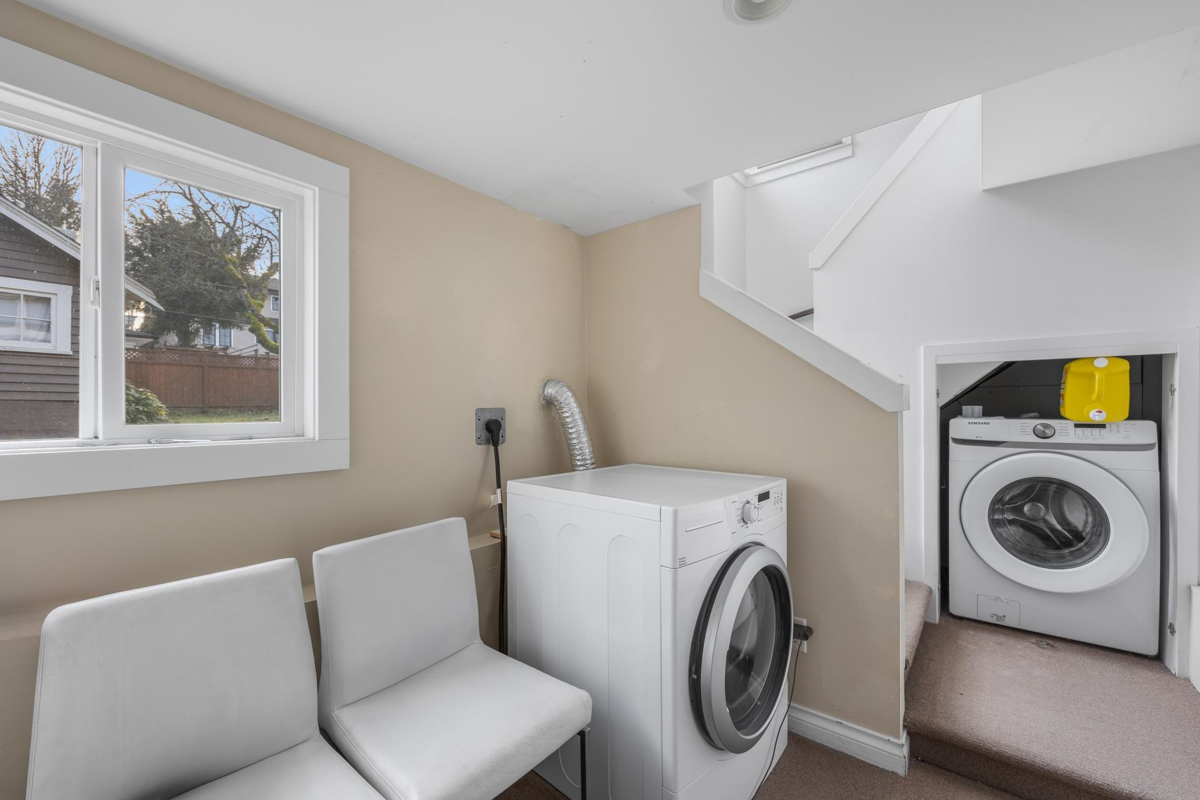 Front Yard Photo of 3276 W 21st Avenue, Vancouver, BC