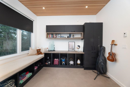 Office / Den Photo of 1572 Mountain Road, Gibsons, BC