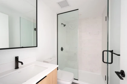 Laundry Room Photo of 2509 13685 102 Avenue, Surrey, BC