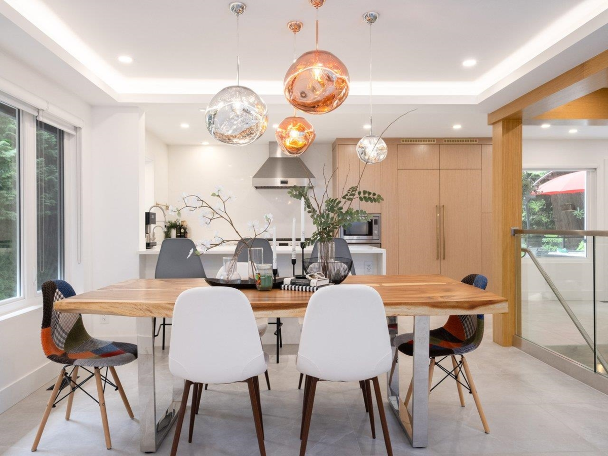 Dining Area Photo of 4283 Capilano Road, North Vancouver, BC