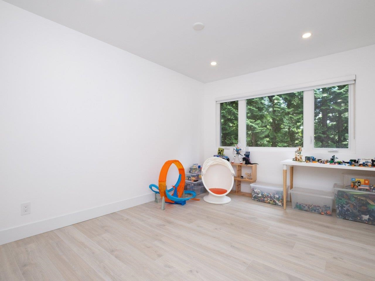 Outdoor Patio Photo of 4283 Capilano Road, North Vancouver, BC