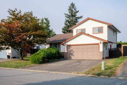 6051 Glenroy Drive, Chilliwack, BC, Chilliwack — Single Family Residence for sale