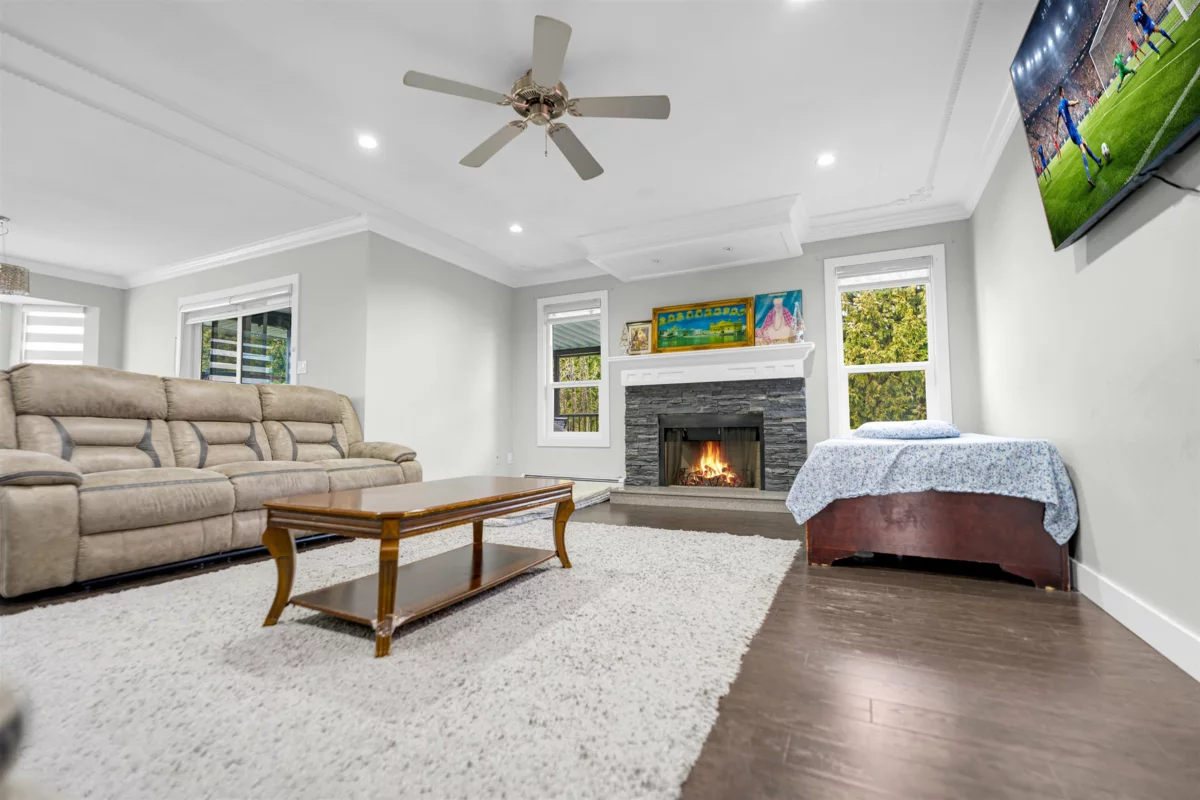 Bedroom 3 Photo of 7595 122a Street, Surrey, BC