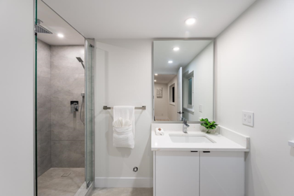 Powder Room Photo of 531 Greenway Avenue, North Vancouver, BC