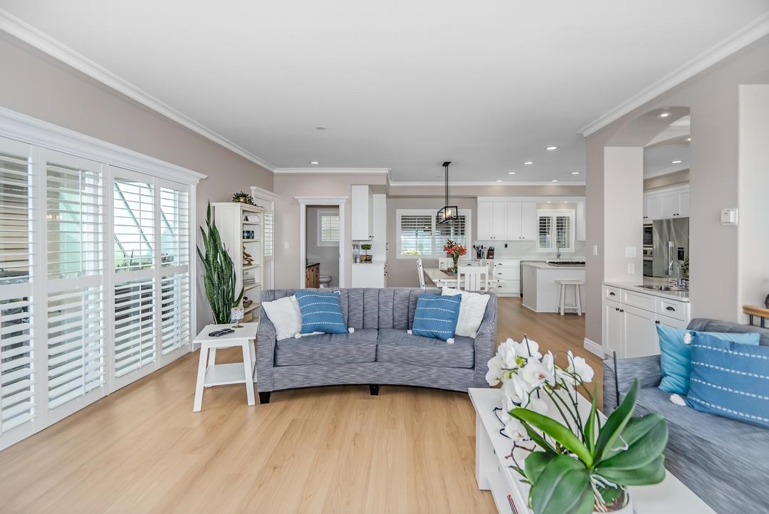 Primary Bedroom Photo of 14433 Sunset Lane, White Rock, BC