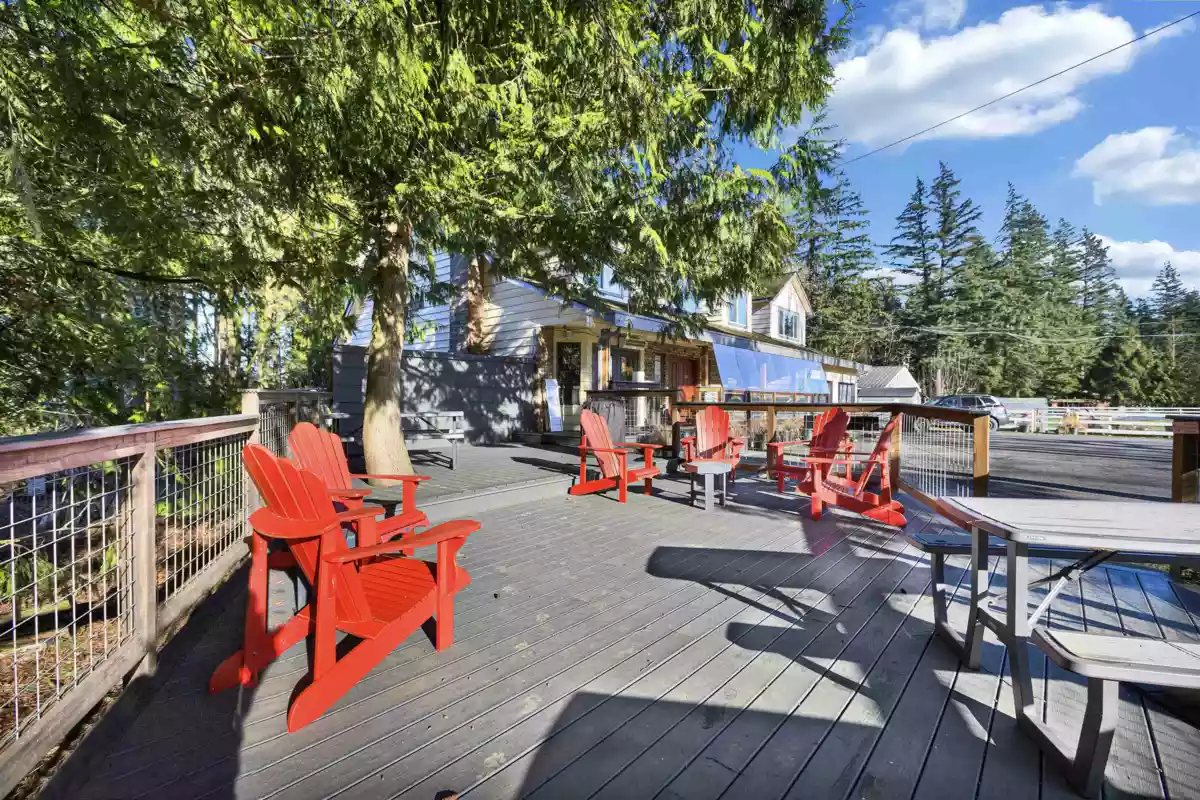 Front Yard Photo of 21113 16 Avenue, Langley, BC