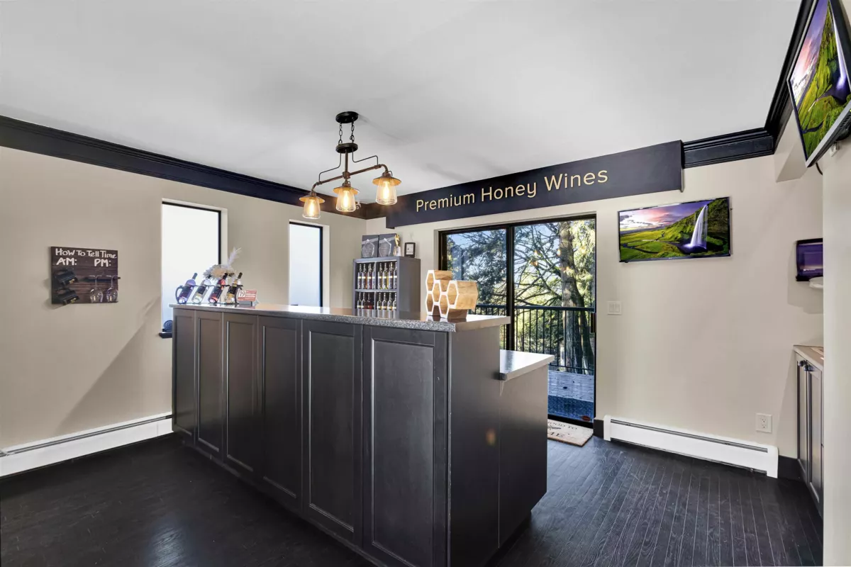 Powder Room Photo of 21113 16 Avenue, Langley, BC