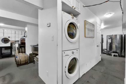 Basement Recreation Room Photo of 21113 16 Avenue, Langley, BC
