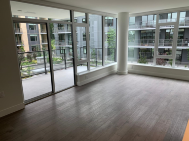 302 8533 River District Crossing, Vancouver, BC