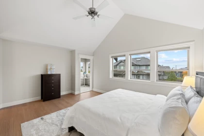 Basement Recreation Room Photo of 15963 Devonshire Drive, Surrey, BC