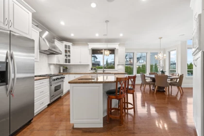 Breakfast Nook Photo of 15963 Devonshire Drive, Surrey, BC