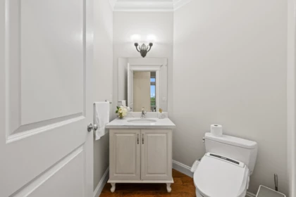 Powder Room Photo of 15963 Devonshire Drive, Surrey, BC