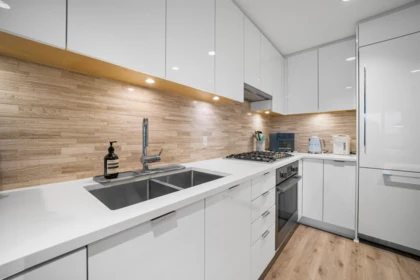 511 9233 Odlin Road, Richmond, BC