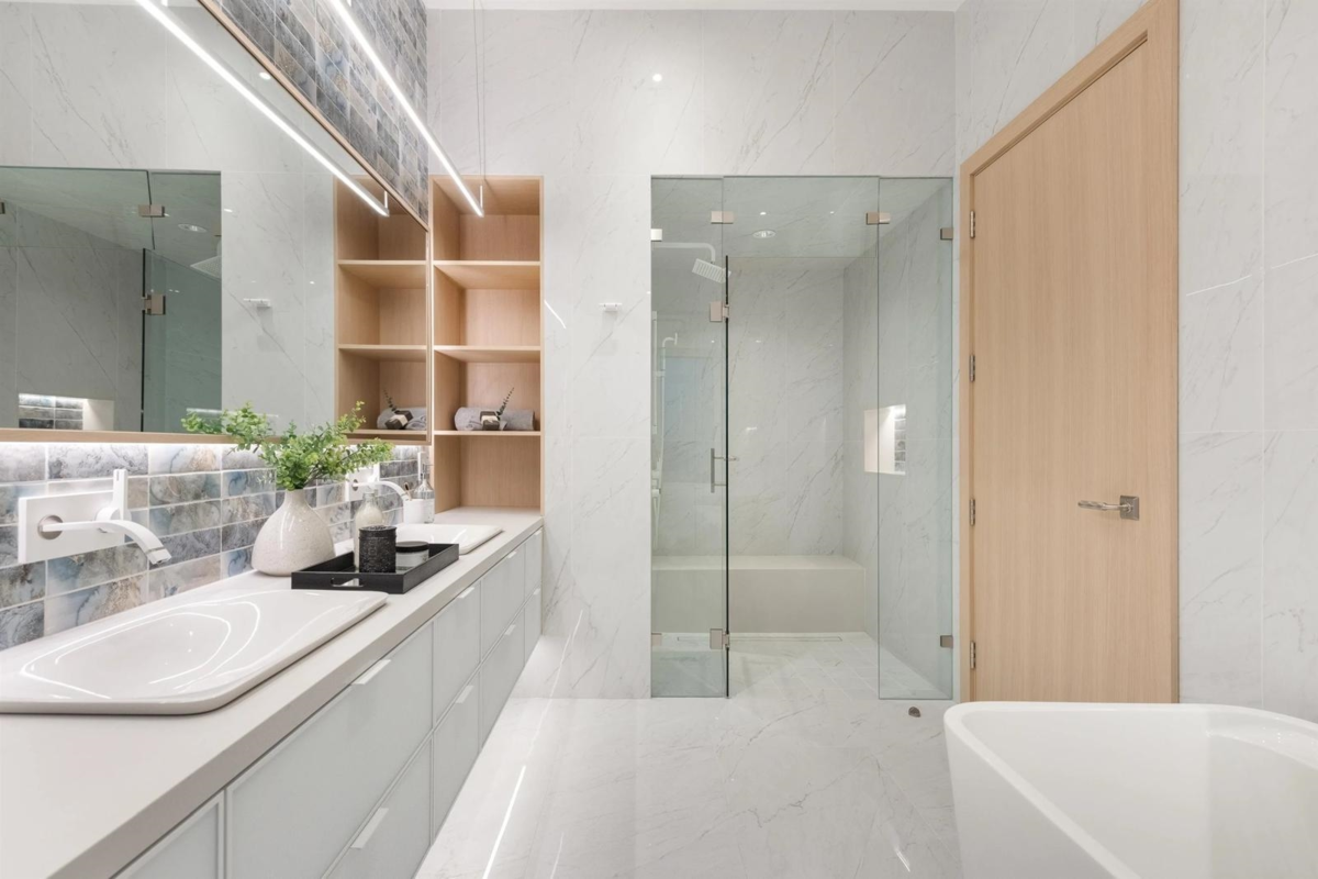 Swimming Pool Photo of 1 2128 W 21st Avenue, Vancouver, BC