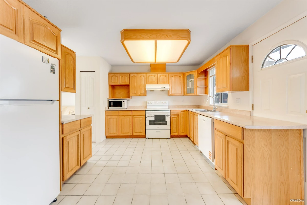 Breakfast Nook Photo of 3315 El Casa Court, Coquitlam, BC