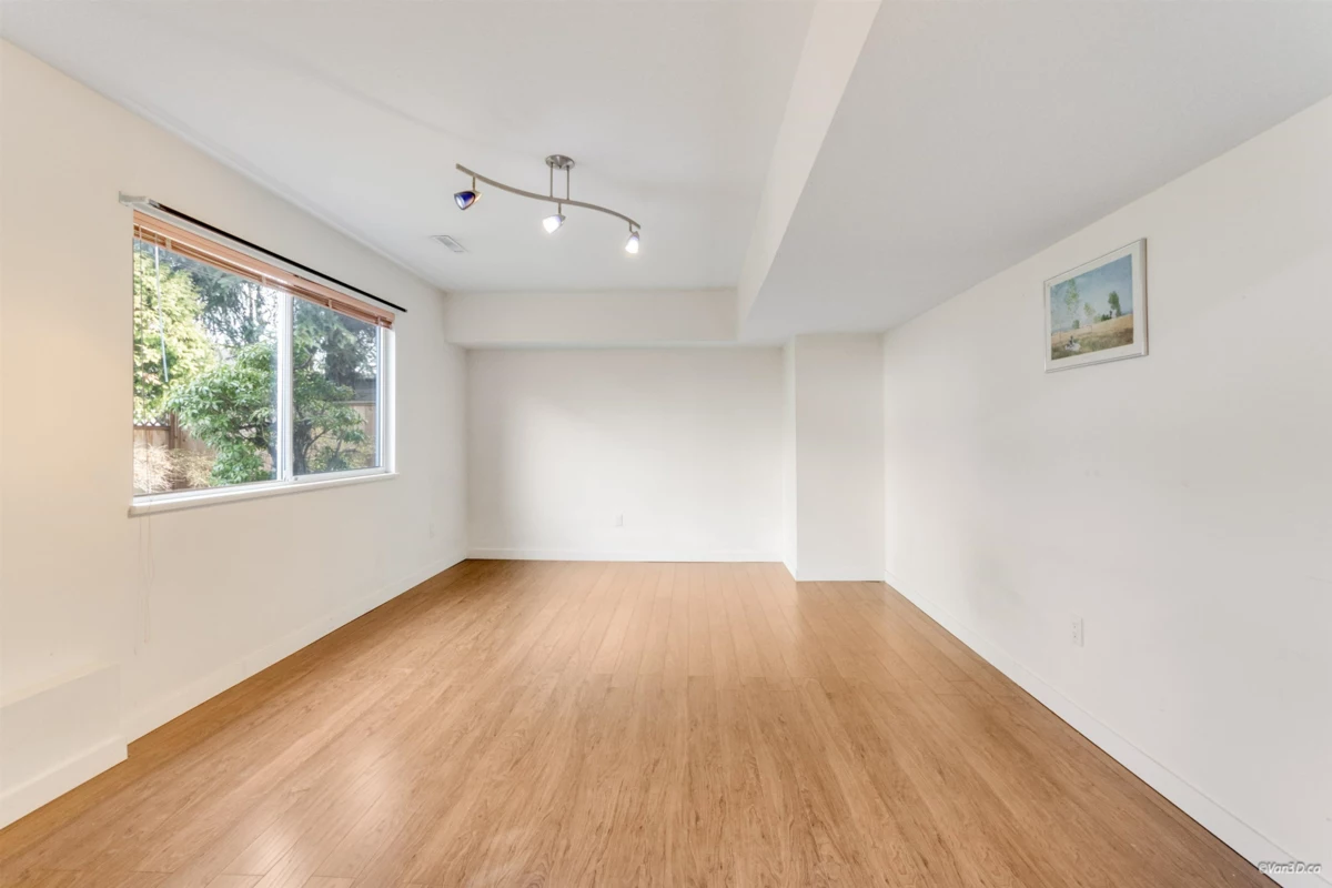 Entry Foyer Photo of 3315 El Casa Court, Coquitlam, BC